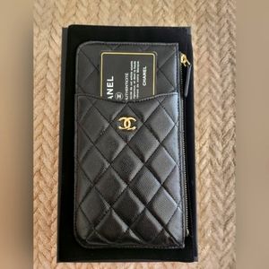 🖤 Authentic Caviar Chanel Phone Wallet / Zippy Card Holder / Clutch 🖤